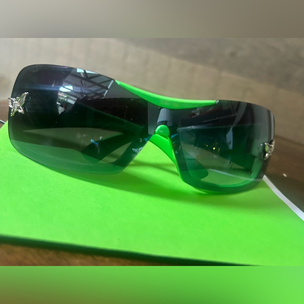 UV 400 Neon Green Butterfly Shield Sunglasses for Small Women / Kids Fluorescent